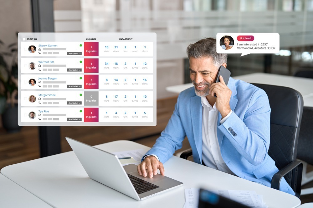 a real estate agent calling a lead from his phone seeing at the same time leads information on a CRM generated from his website